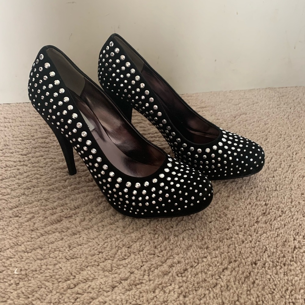 Steve Madden Black Suede Shiny Heals
